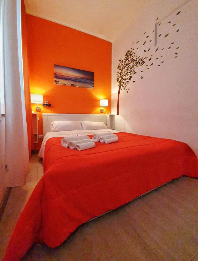 A Un Passo Dal Centro Hotel ปาแลร์โม ภายนอก รูปภาพ