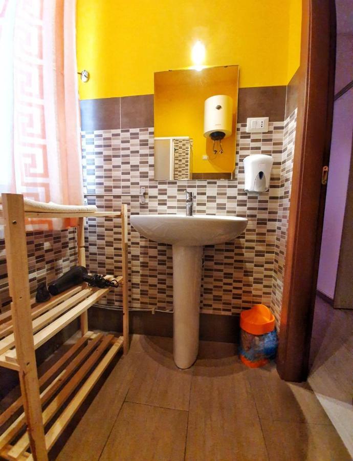 A Un Passo Dal Centro Hotel ปาแลร์โม ภายนอก รูปภาพ