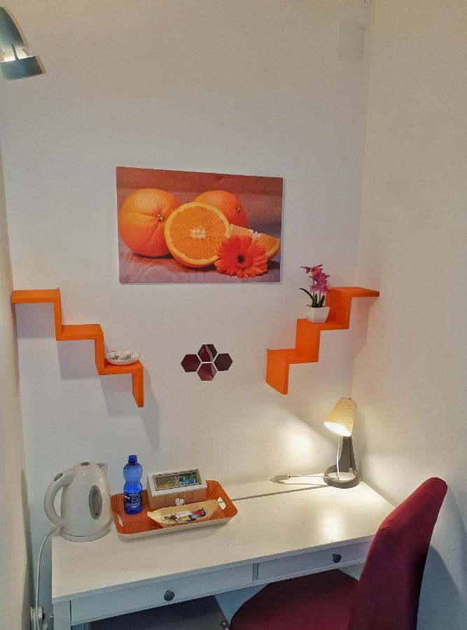 A Un Passo Dal Centro Hotel ปาแลร์โม ภายนอก รูปภาพ